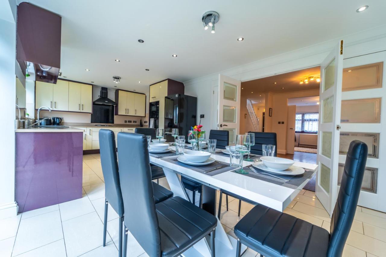 Modern Spacious 4 Bed Hayes Home With Free Parking エクステリア 写真